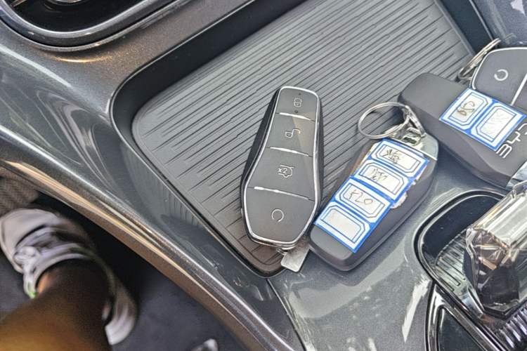 Used BYD e2 2023 Luxury Model Vehicle Key