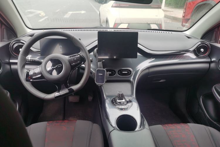 Used BYD e2 2023 Comfort Model Center Console