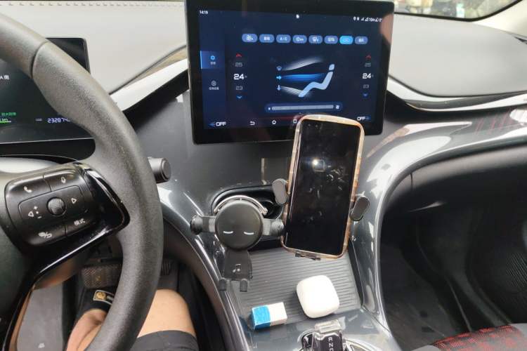 Used BYD e2 2023 Comfort Model Audio And AC Panel