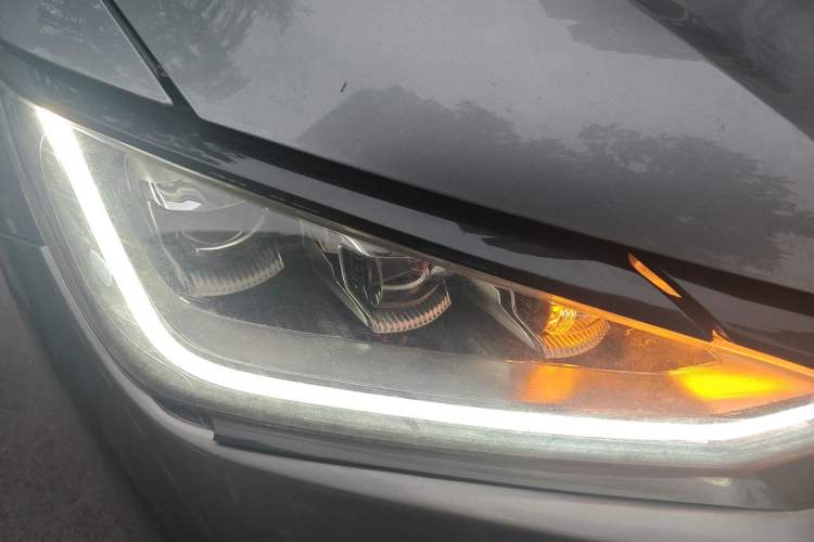 Used BYD e2 2023 Luxury Model Right Front Headlight