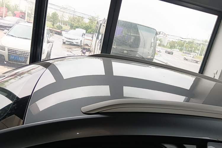 Used BYD e2 2023 Luxury Model Roof