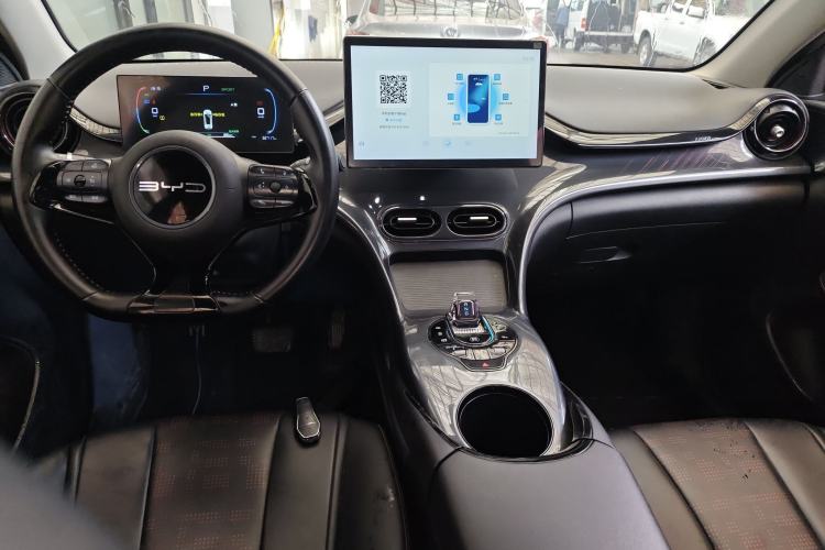 Used BYD e2 2023 Luxury Model Center Console