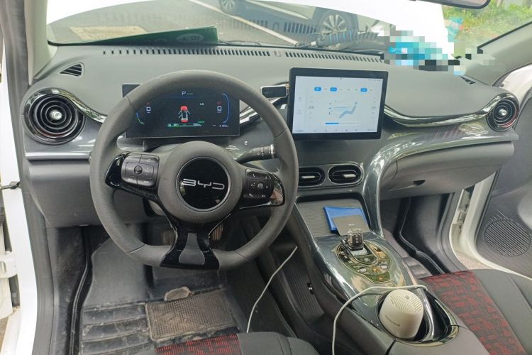 Used BYD e2 2023 Comfort Model Center Console