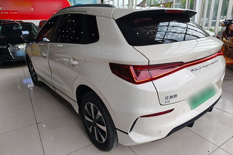 Used BYD e2 2023 Luxury Model Exterior 2