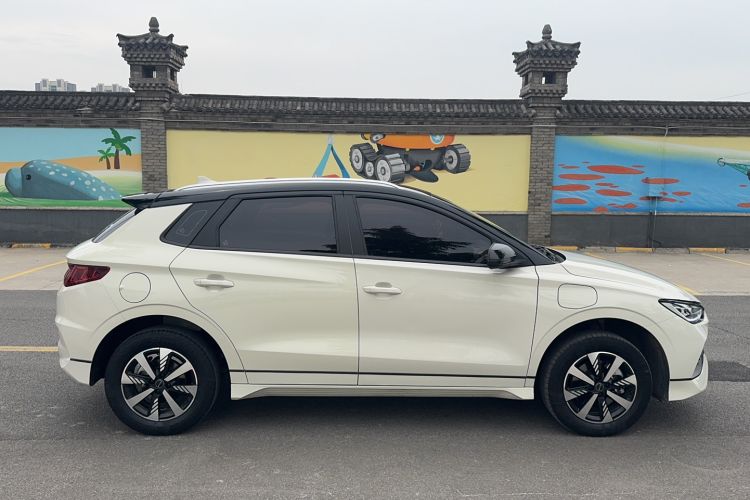 Used BYD e2 2023 Luxury Model Exterior 2