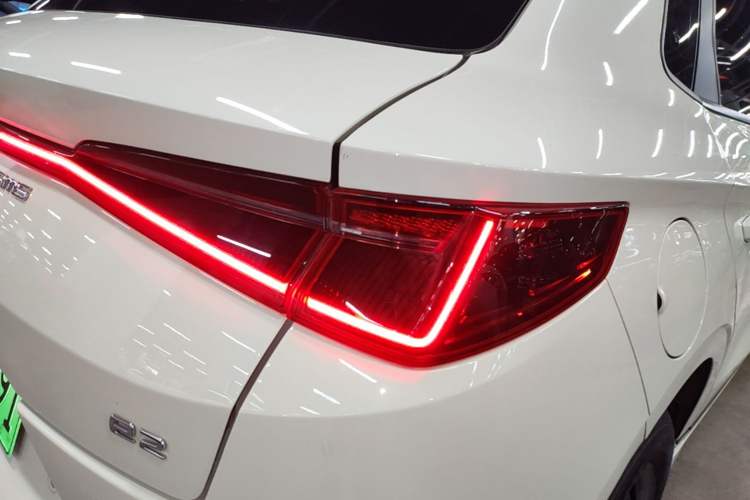 Used BYD e2 2023 Comfort Model Exterior 3