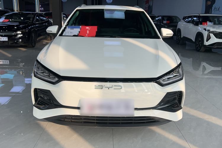 Used BYD e2 2023 Luxury Model Exterior 3