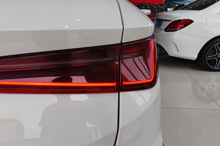 Used BYD e2 2023 Luxury Model Exterior 3