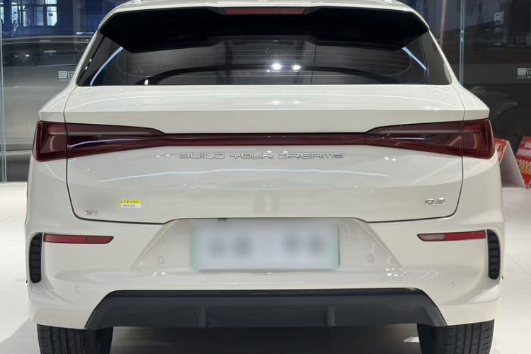 Used BYD e2 2023 Luxury Model Exterior 4