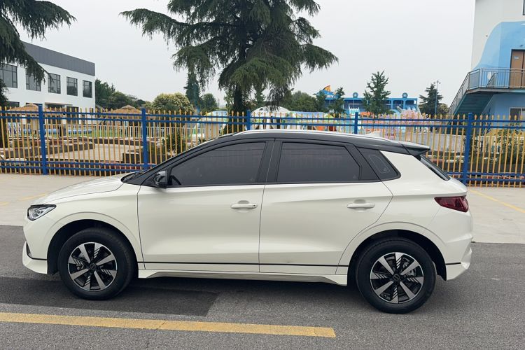 Used BYD e2 2023 Luxury Model Exterior 5