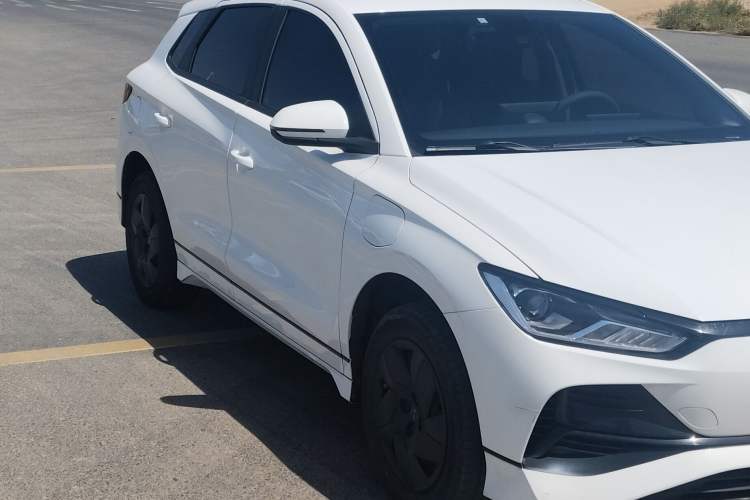 Used BYD e2 2023 Comfort Model Exterior 6