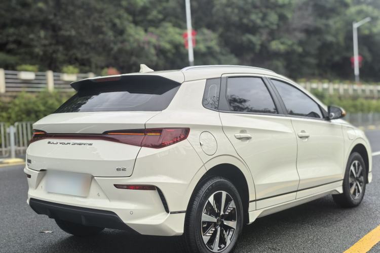 Used BYD e2 2023 Luxury Model Exterior 6