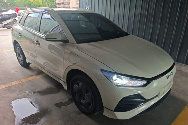 Used BYD e2 2023 Comfort Model Front Right 45 Deg