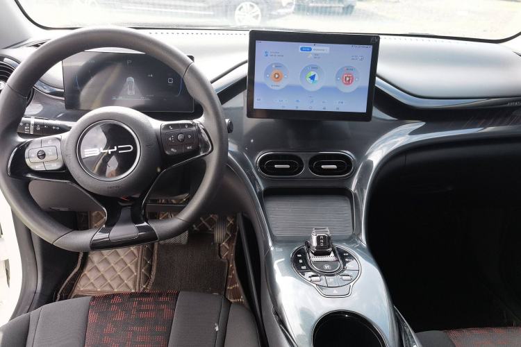 Used BYD e2 2023 Comfort Model Interior 3