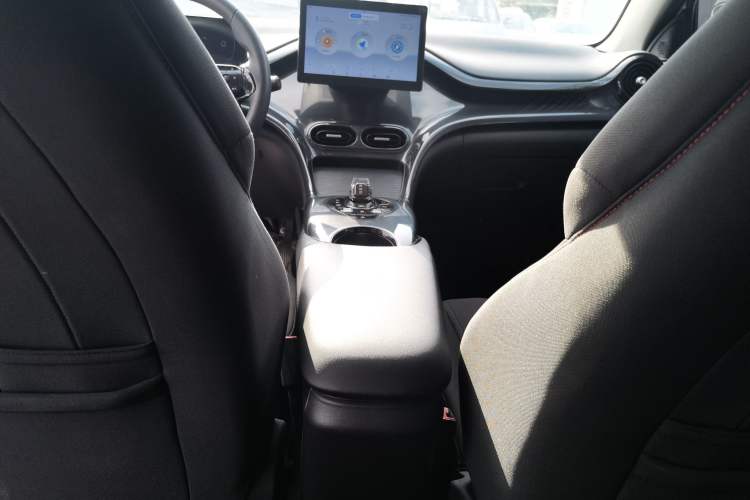 Used BYD e2 2023 Comfort Model Interior 4