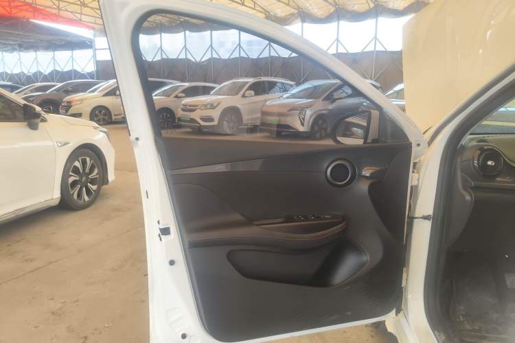 Used BYD e2 2023 Comfort Model Interior 7