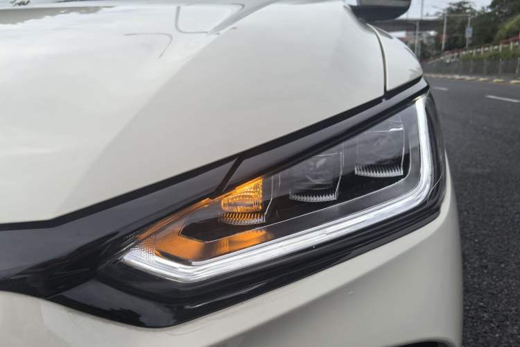 Used BYD e2 2023 Luxury Model Left Front Headlight