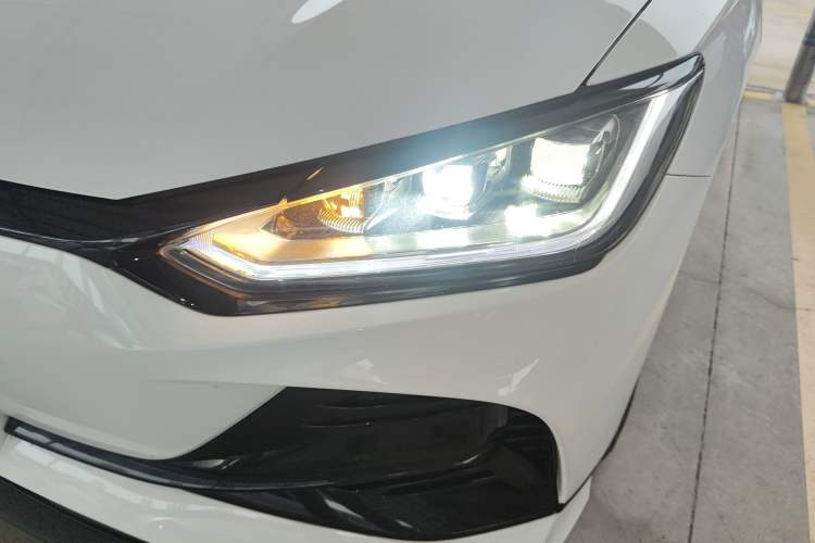 Used BYD e2 2023 Luxury Model Left Front Headlight