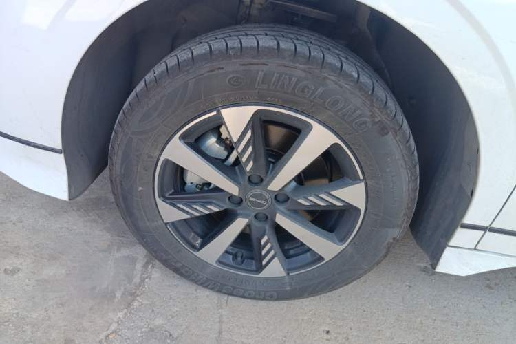 Used BYD e2 2023 Luxury Model Left Front Wheel Hub