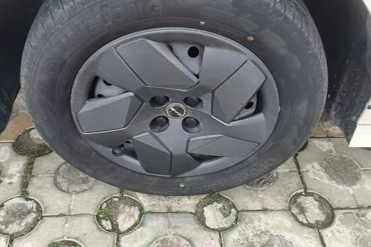 Used BYD e2 2023 Comfort Model Left Front Wheel Hub