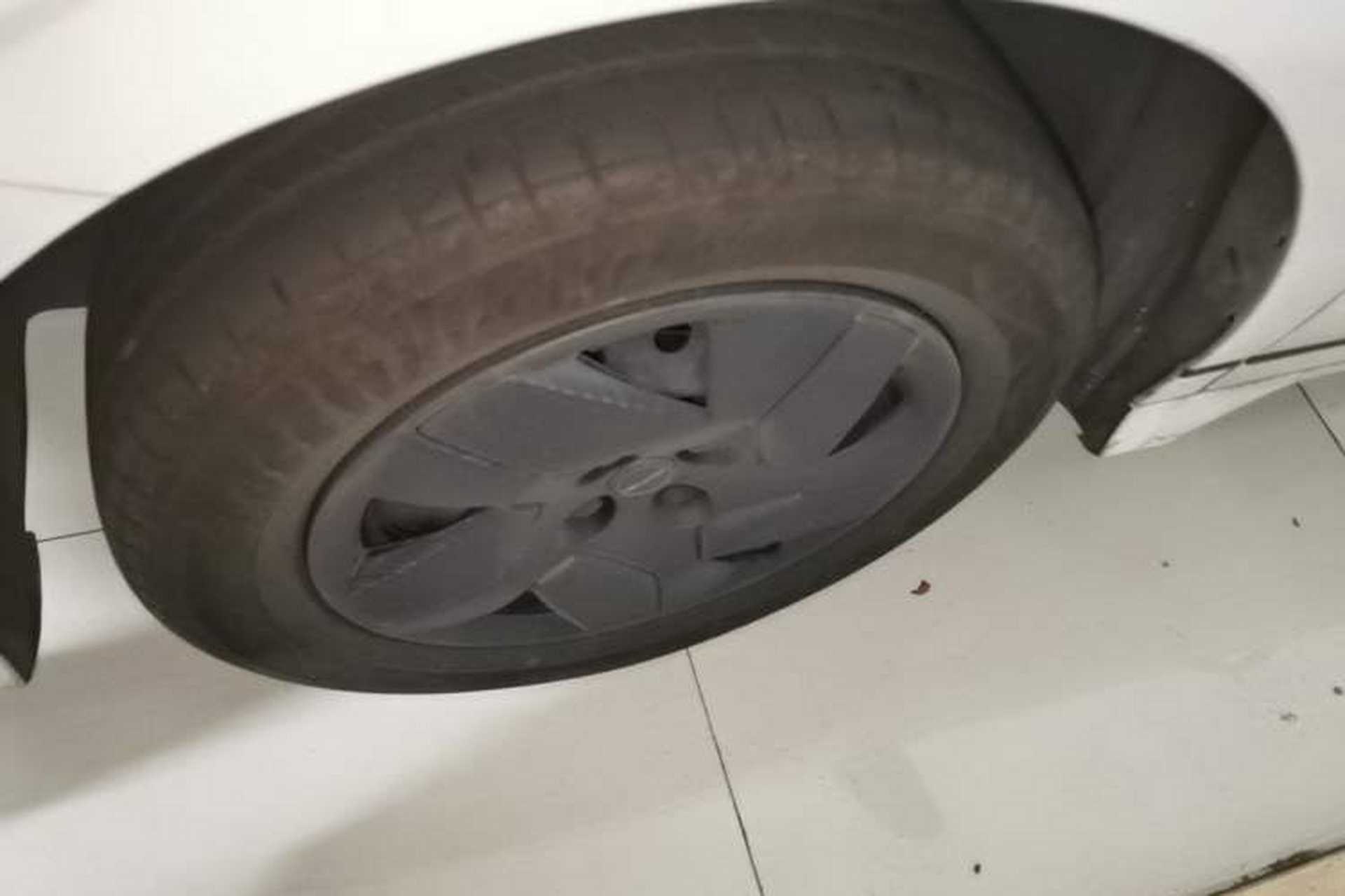 Used BYD e2 2023 Comfort Model Left Front Wheel Hub