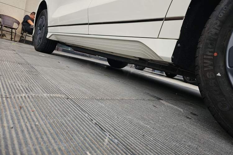 Used BYD e2 2023 Comfort Model Left Side Sill