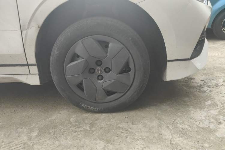 Used BYD e2 2023 Comfort Model Right Front Wheel Hub