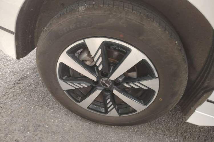Used BYD e2 2023 Luxury Model Right Rear Wheel Hub