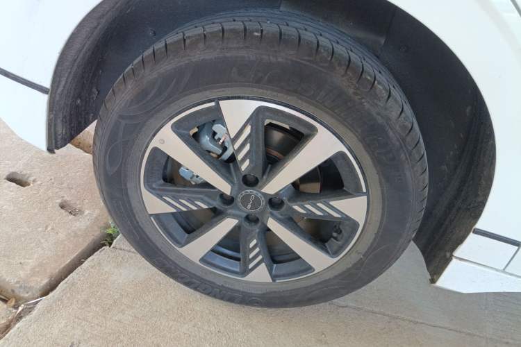 Used BYD e2 2023 Luxury Model Right Rear Wheel Hub