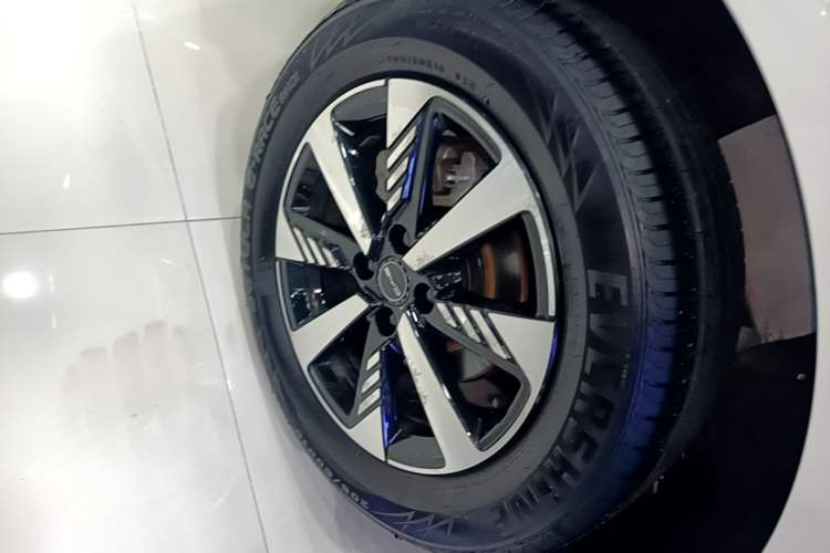 Used BYD e2 2023 Luxury Model Right Rear Wheel Hub