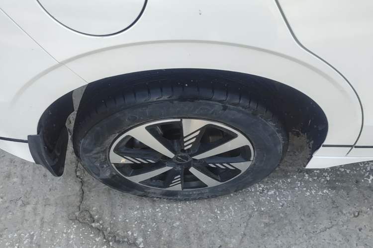 Used BYD e2 2023 Comfort Model Right Rear Wheel Hub