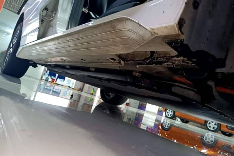 Used BYD e2 2023 Luxury Model Right Side Sill
