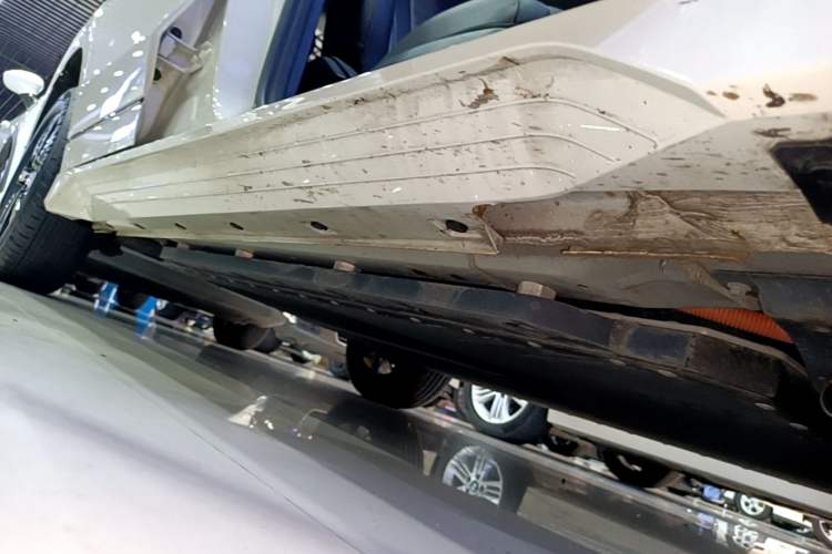 Used BYD e2 2023 Luxury Model Right Side Sill