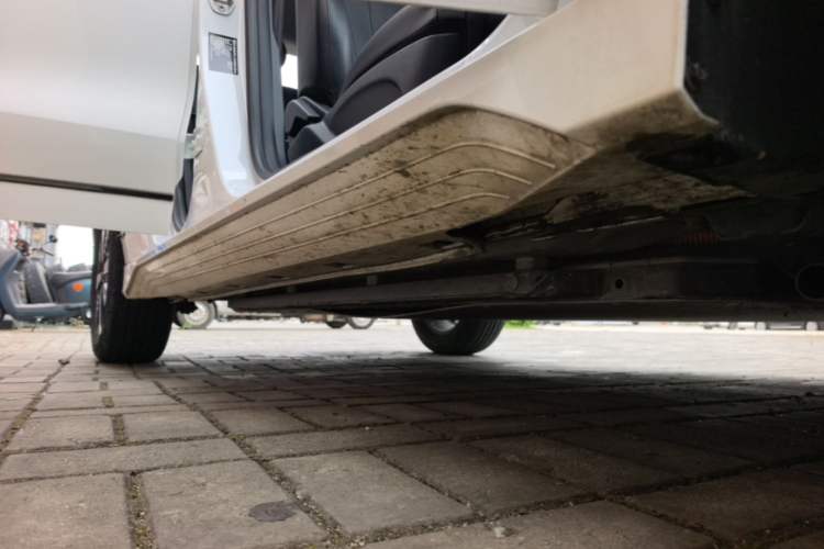 Used BYD e2 2023 Comfort Model Right Side Sill