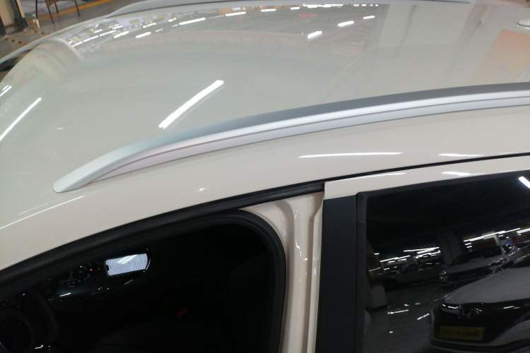 Used BYD e2 2023 Luxury Model Roof
