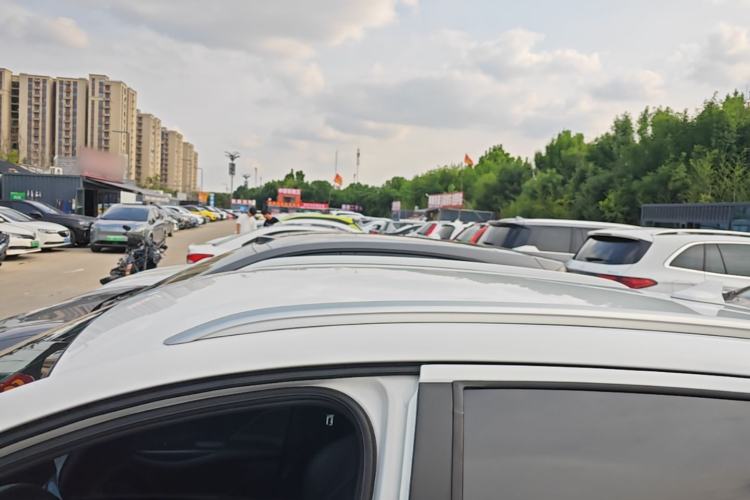 Used BYD e2 2023 Luxury Model Roof