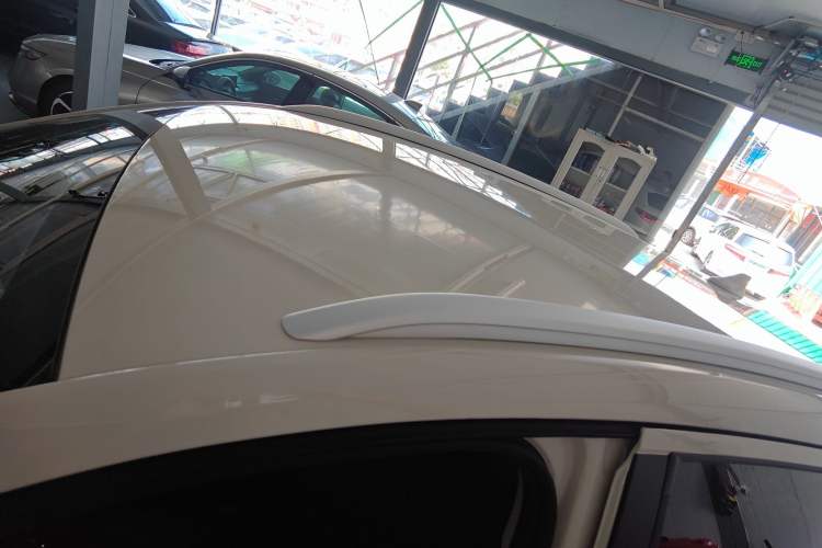 Used BYD e2 2023 Luxury Model Roof