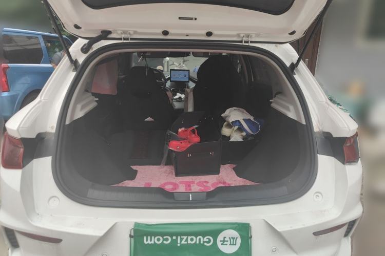 Used BYD e2 2023 Comfort Model Trunk