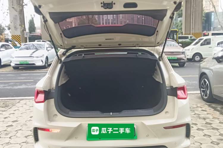Used BYD e2 2023 Comfort Model Trunk