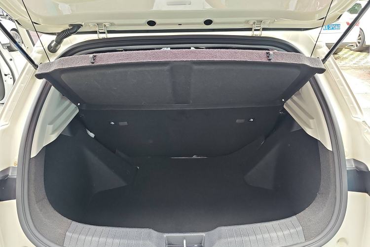Used BYD e2 2023 Comfort Model Trunk