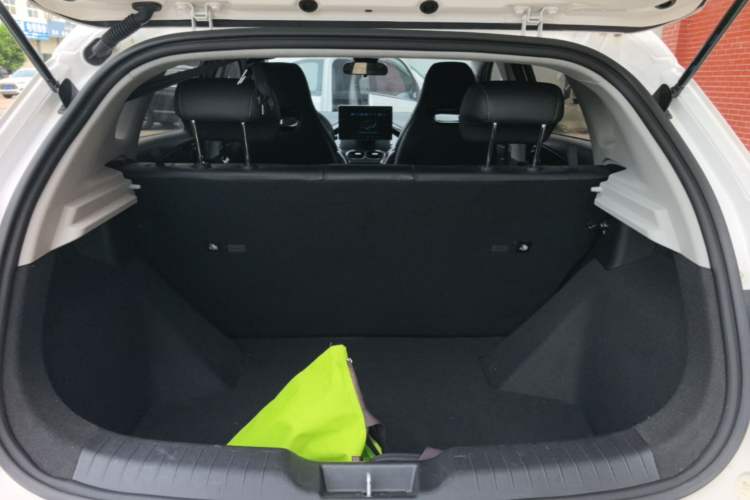 Used BYD e2 2023 Comfort Model Trunk