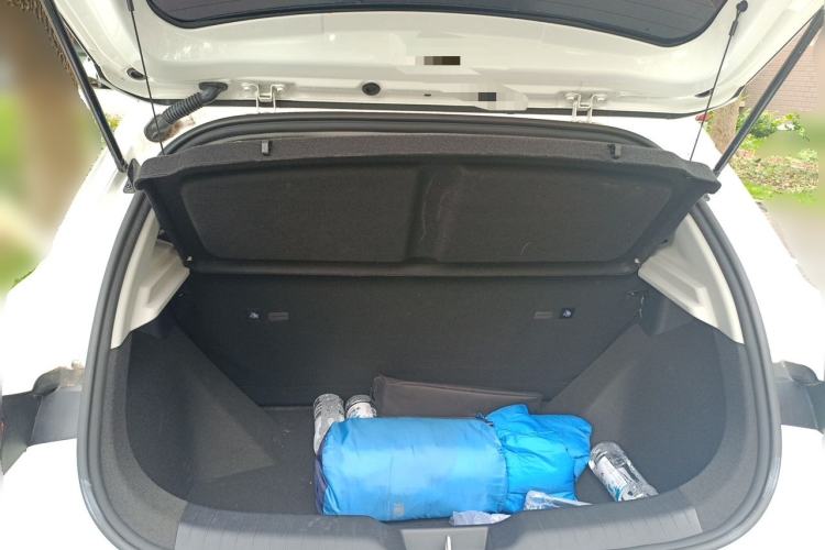 Used BYD e2 2023 Comfort Model Trunk