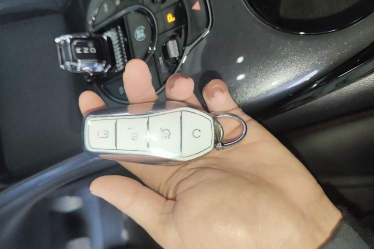 Used BYD e2 2023 Luxury Model Vehicle Key