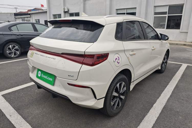 Used BYD e2 2023 Luxury Model Exterior 3