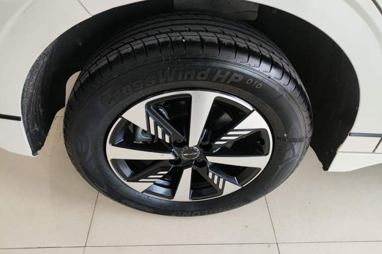 Used BYD e2 2023 Luxury Model Exterior 4