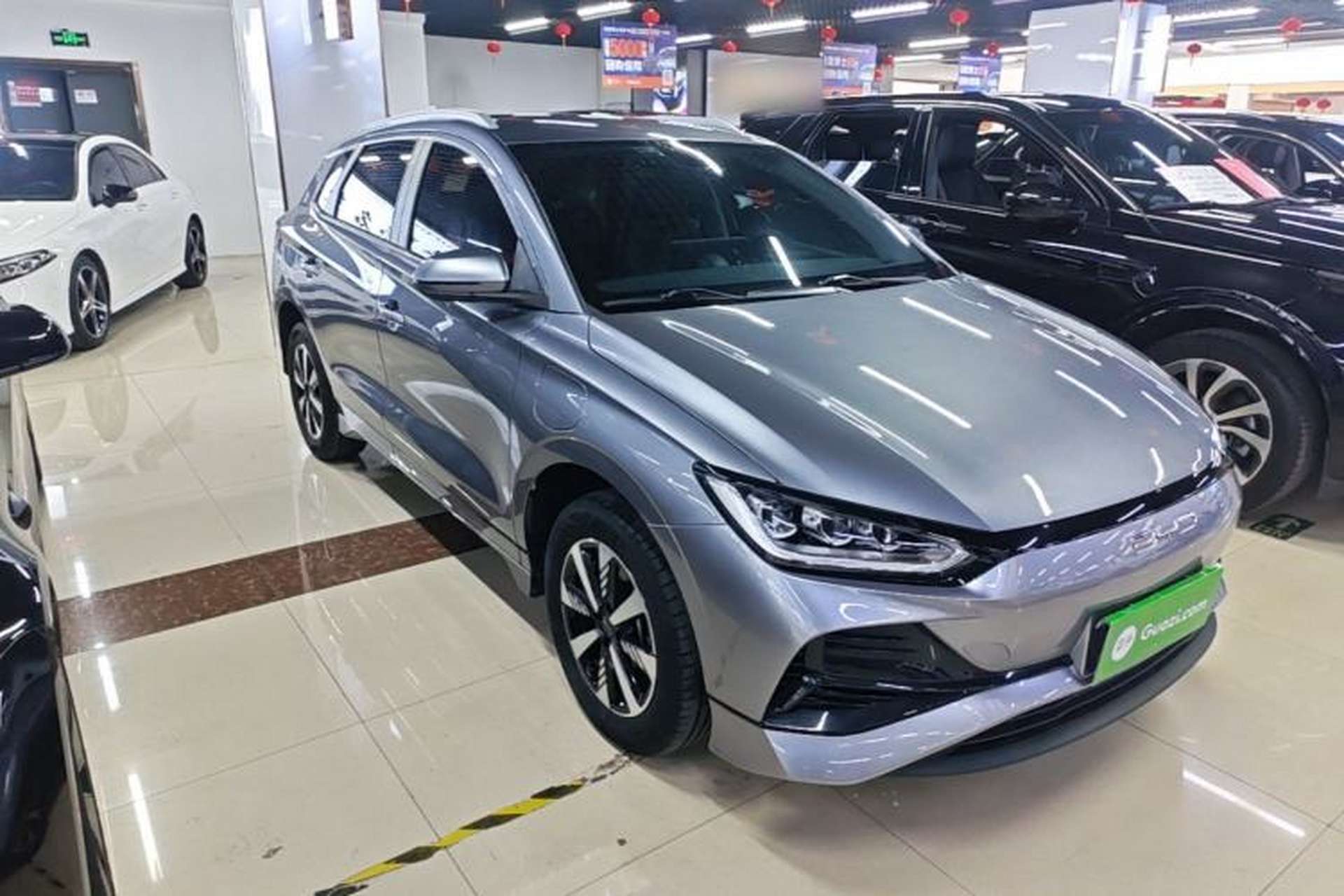 Used BYD e2 2024 Honor Edition Luxury Model Front Right 45 Deg