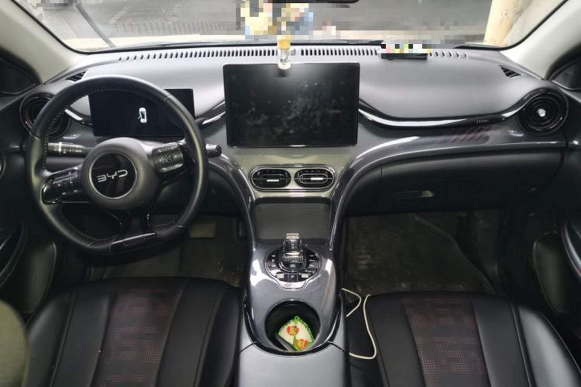 Used BYD e2 2024 Honor Edition Luxury Model Interior 2