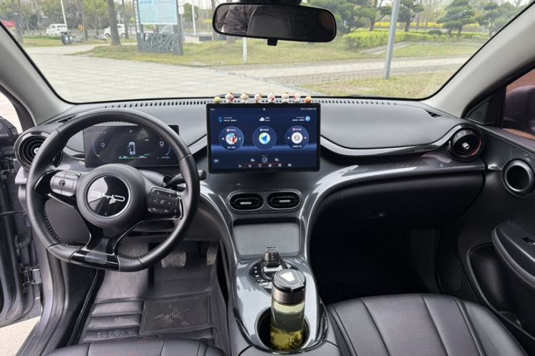 Used BYD e2 2024 Honor Edition Luxury Model Interior 3
