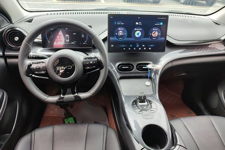 Used BYD e2 2024 Honor Edition Luxury Model Center Console