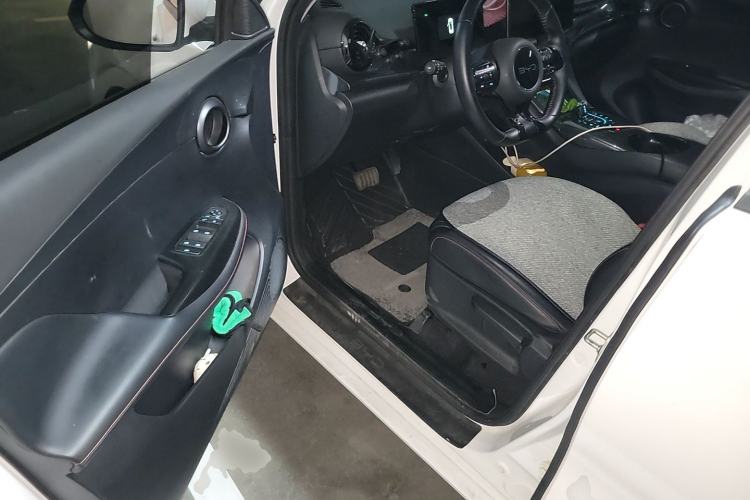Used BYD e2 2024 Honor Edition Luxury Model Driver Seat